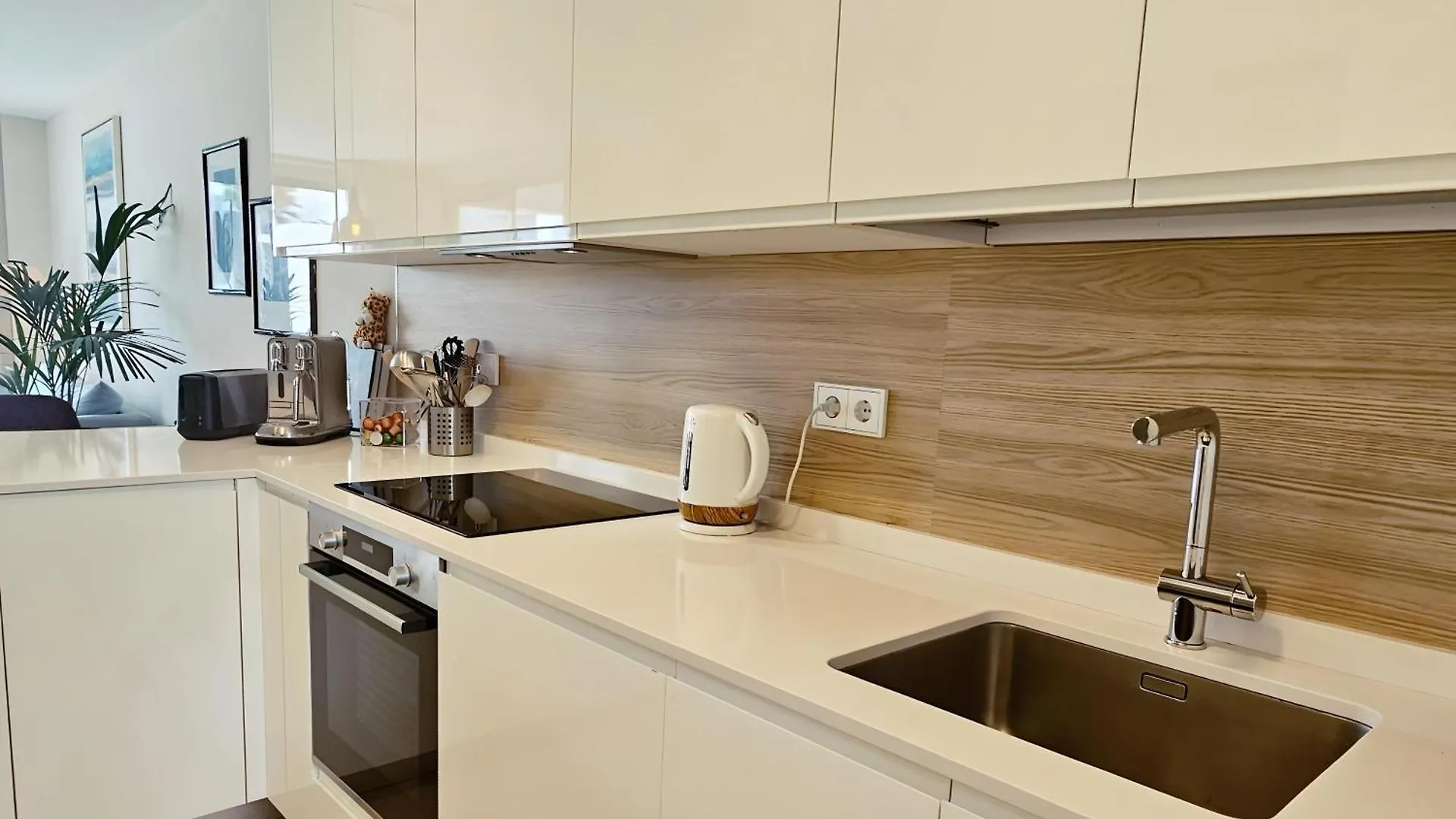 Vanian Village Dream Getaway By Lica Homes Estepona Apartament